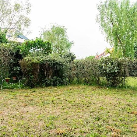 Appartement Avec Jardin Et Terrasse Pres De Paris Mantes-la-Jolie ภายนอก รูปภาพ