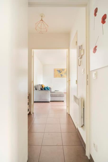 Appartement Avec Jardin Et Terrasse Pres De Paris Mantes-la-Jolie ภายนอก รูปภาพ